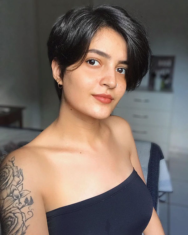 Short Haircuts And Styles
